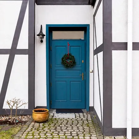 The Blue Doors By Bookinghost Lejlighed