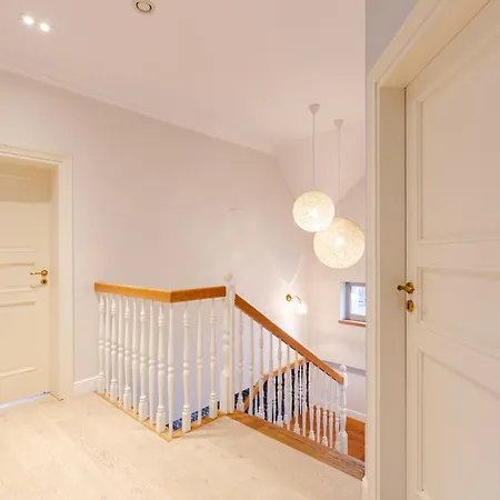 The Blue Doors By Bookinghost * غدانسك