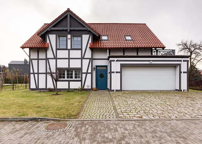 The Blue Doors By Bookinghost Apartment