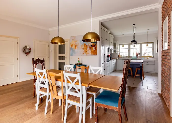 The Blue Doors By Bookinghost * غدانسك