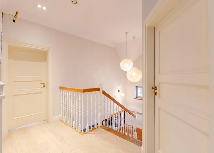 The Blue Doors By Bookinghost * غدانسك