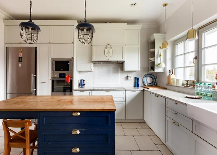 The Blue Doors By Bookinghost *